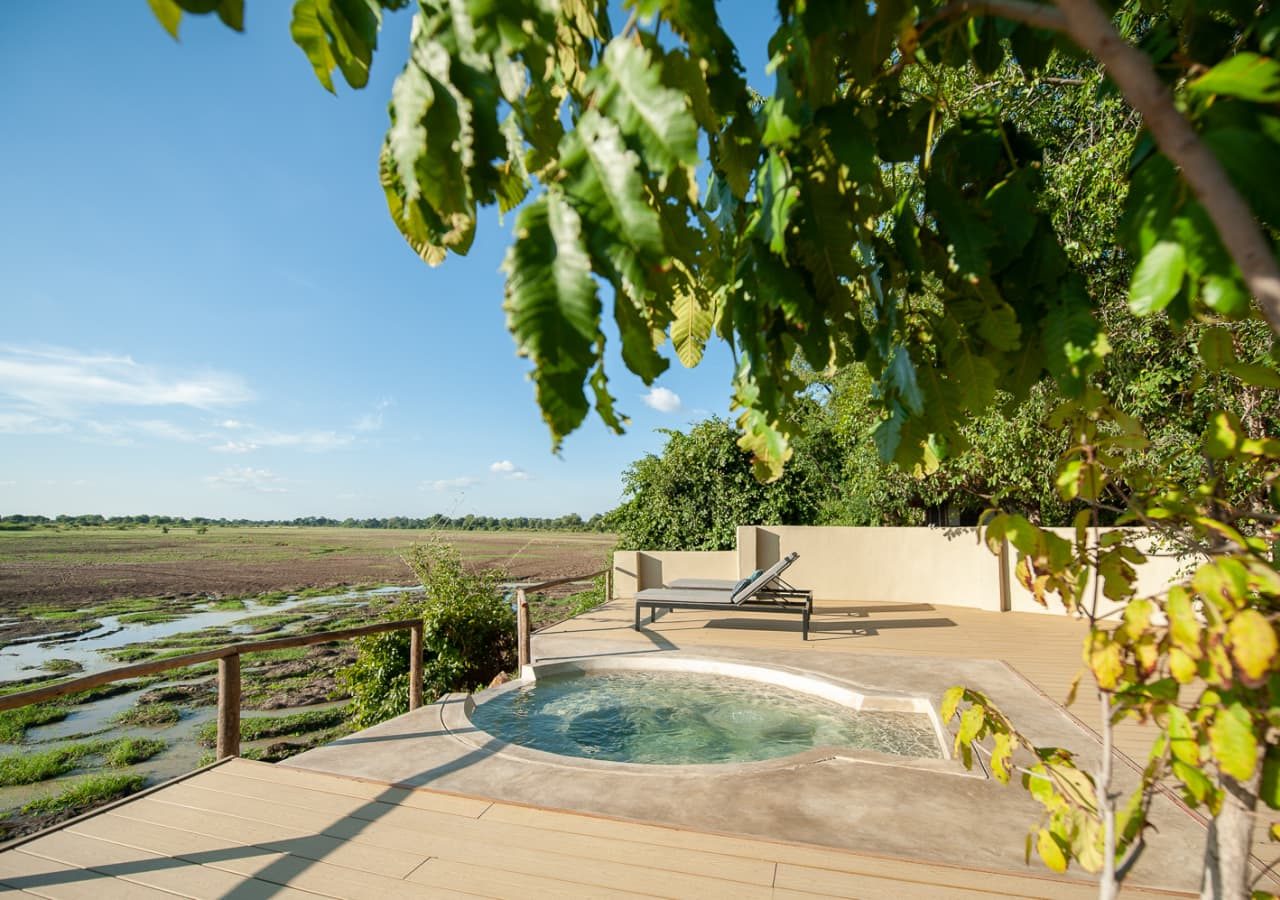 Kafunta river lodge hot tub pool 1280