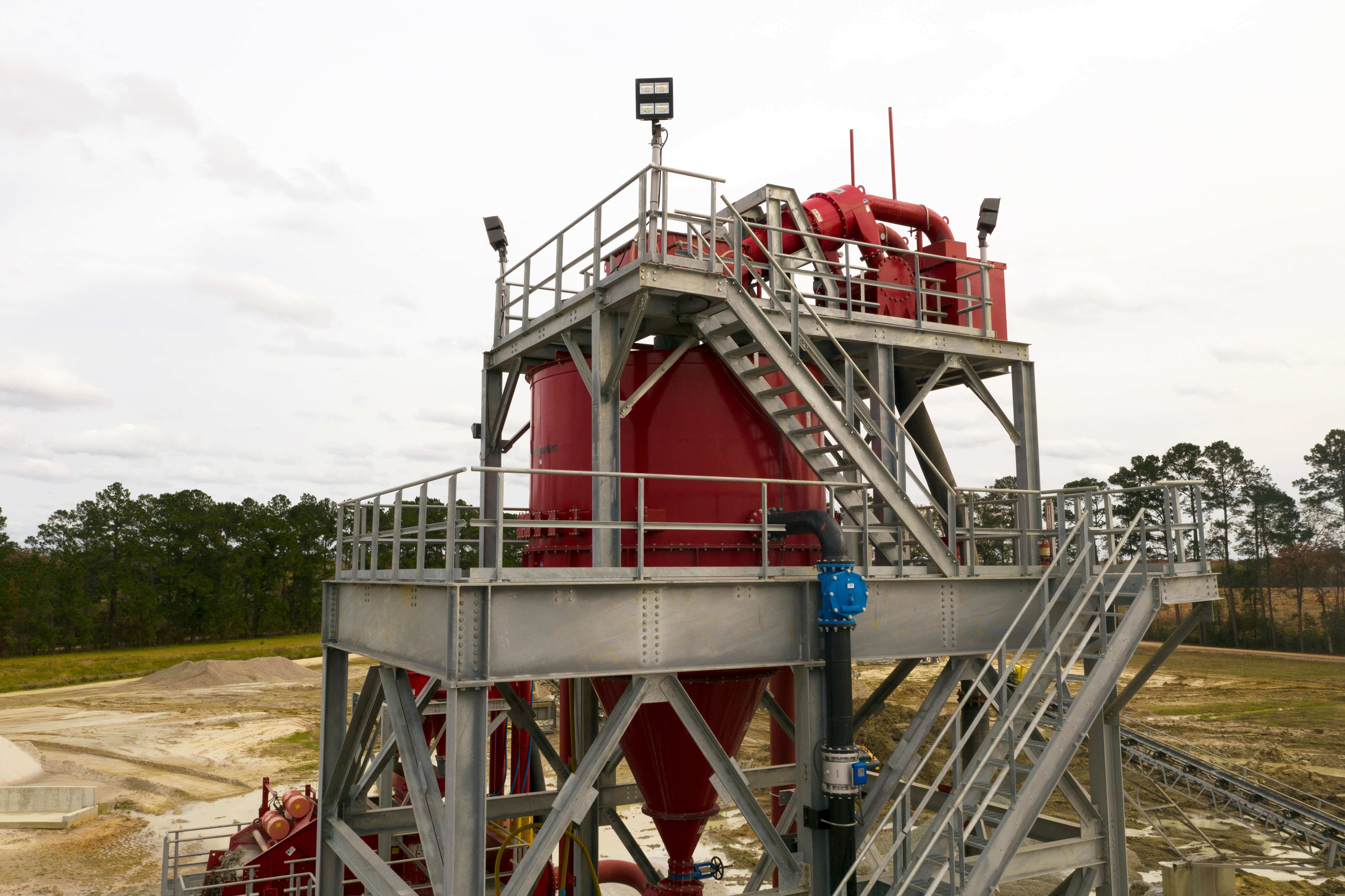 Cyclones-feeding-a-Hydrosizer.jpg?mtime=20201005165931#asset:51033