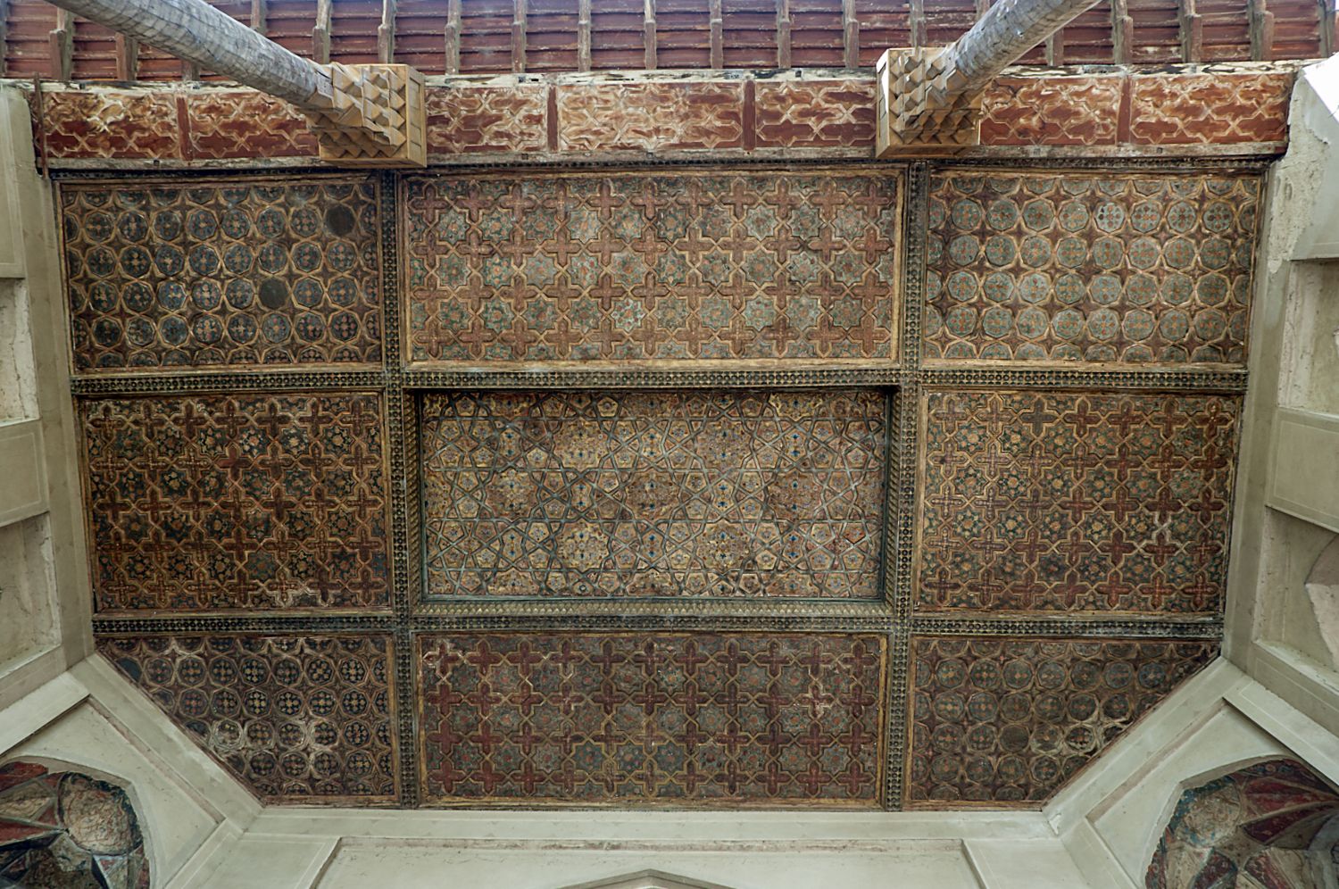 Hasht Bihisht East Facade View Up Toward Porch Ceiling Archnet