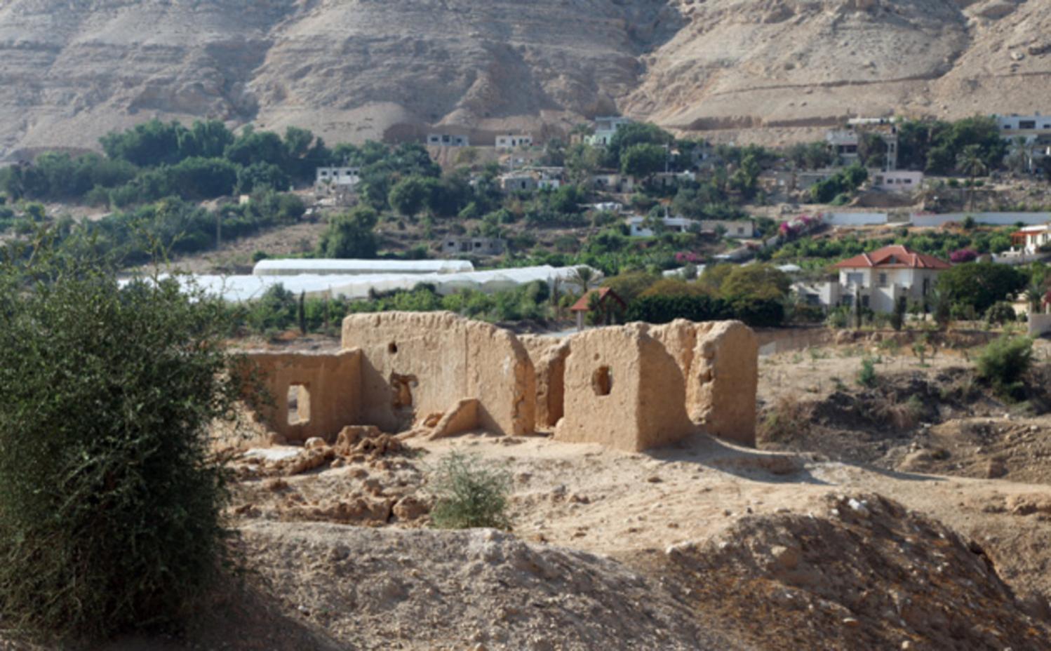 Reviving Earthen Architecture in Jordan Valley Old house
