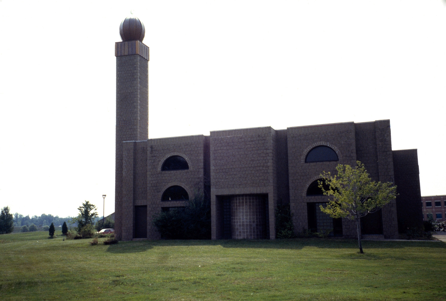 Islamic Center of Rochester East facade, exterior view of Qibla wall