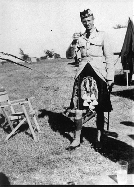 Maj Logie at Niagara Camp