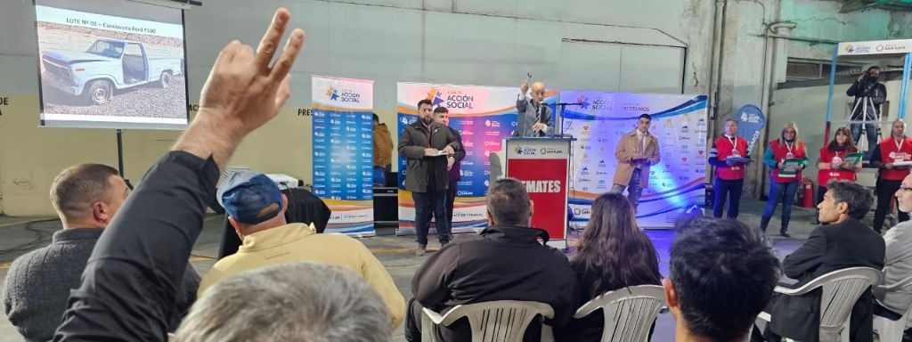 La Caja de Acción Social remató vehículos de OSSE