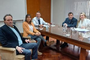 Firma de convenios para el remate de movilidades en desuso