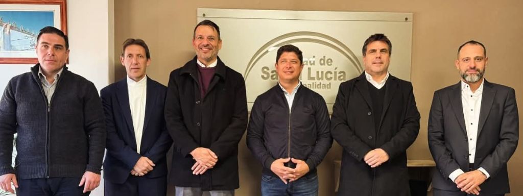 Firma de convenios para el remate de movilidades en desuso