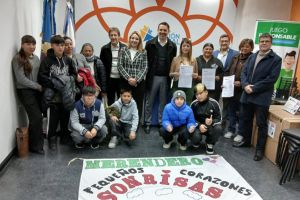 La Caja de Acción Social entregó equipamiento a tres merenderos ganadores de Cruzadas Solidarias