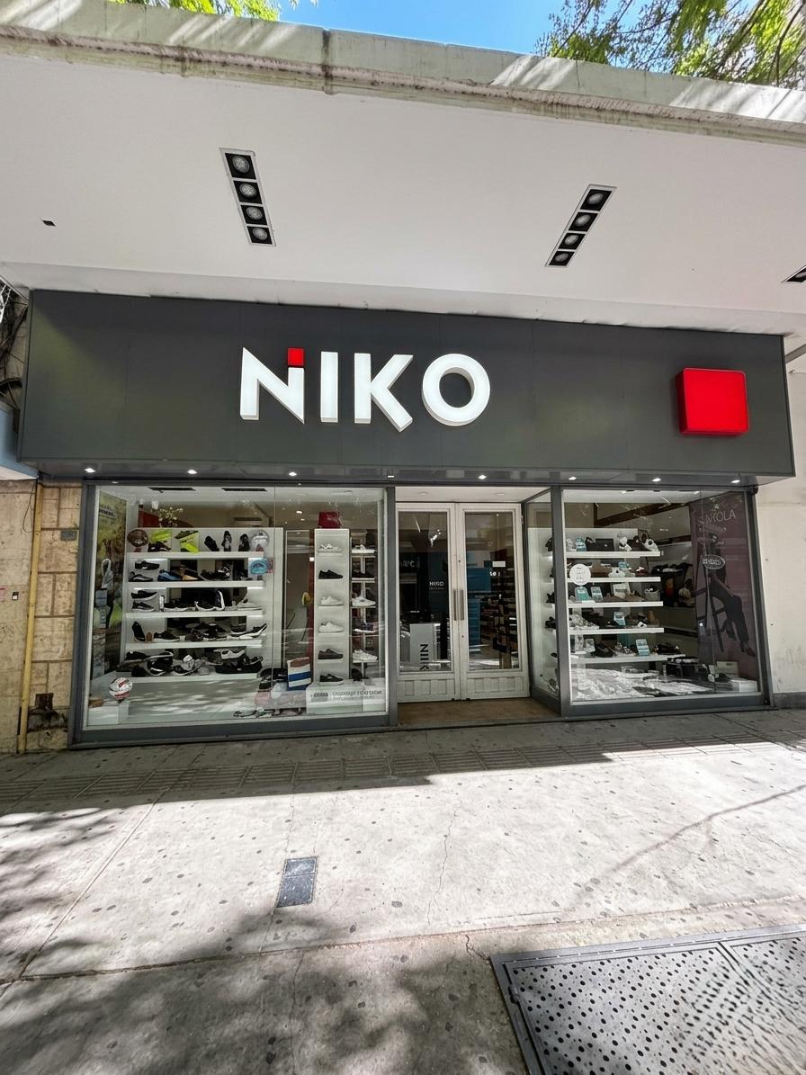 Local comercial en venta en Peatonal Rivadavia San Juan con renta