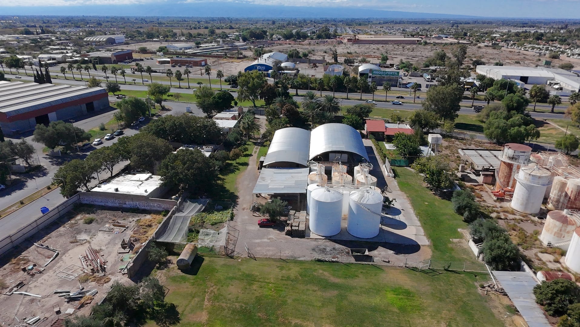 LOTE 1.2 HA RUTA 40 Y SARMIENTO DOBLE INGRESO GALPÓN DESARROLLO