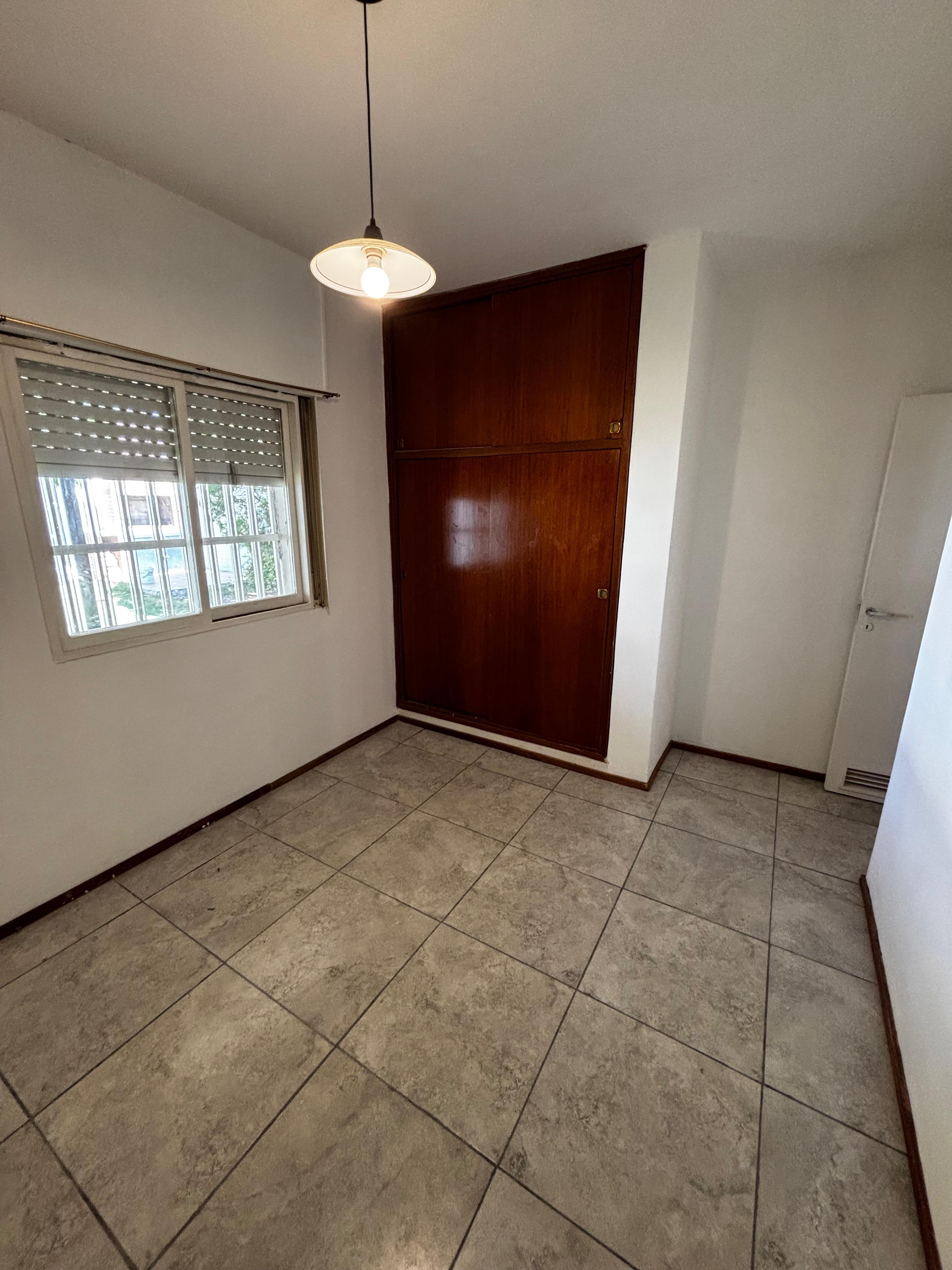 VENTA CASA 4 DORMITORIOS BARRIO CAMUS APTA CREDITO - Foto 7