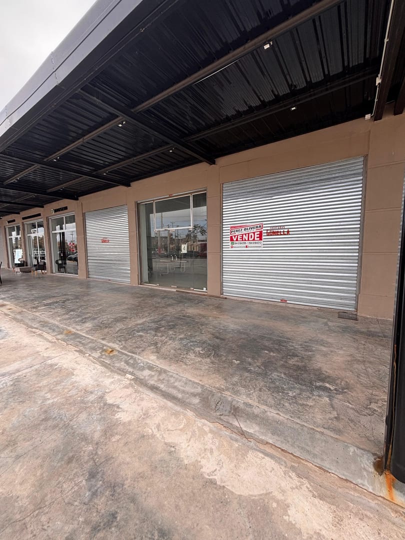 LOCAL COMERCIAL EN PASEO LAS LAJAS EN VENTA