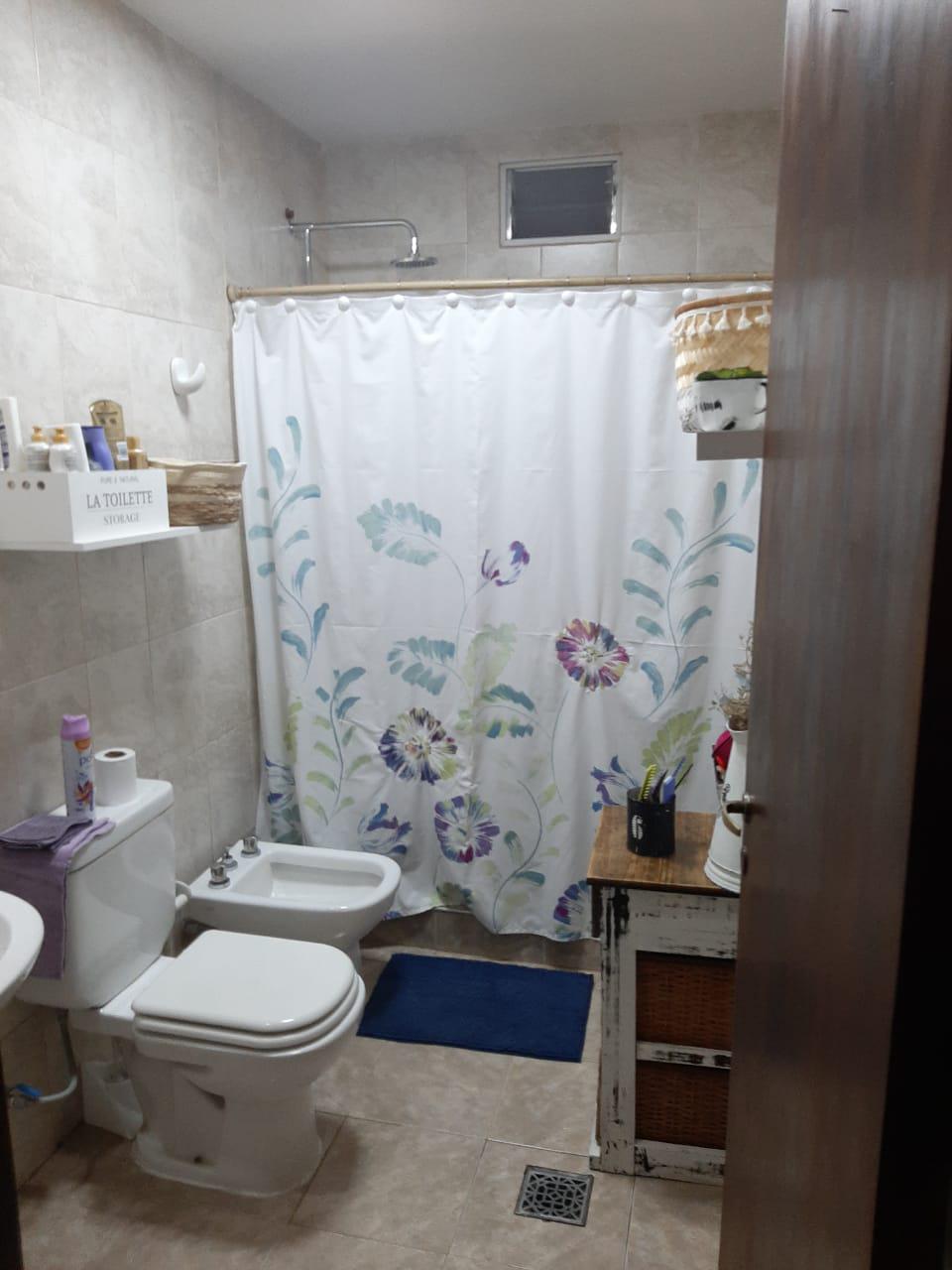 CASA 5 AMBIENTES SALÓN 50 PERSONAS COCHERA TRIPLE QUINCHO ALBARDÓN - Foto 10