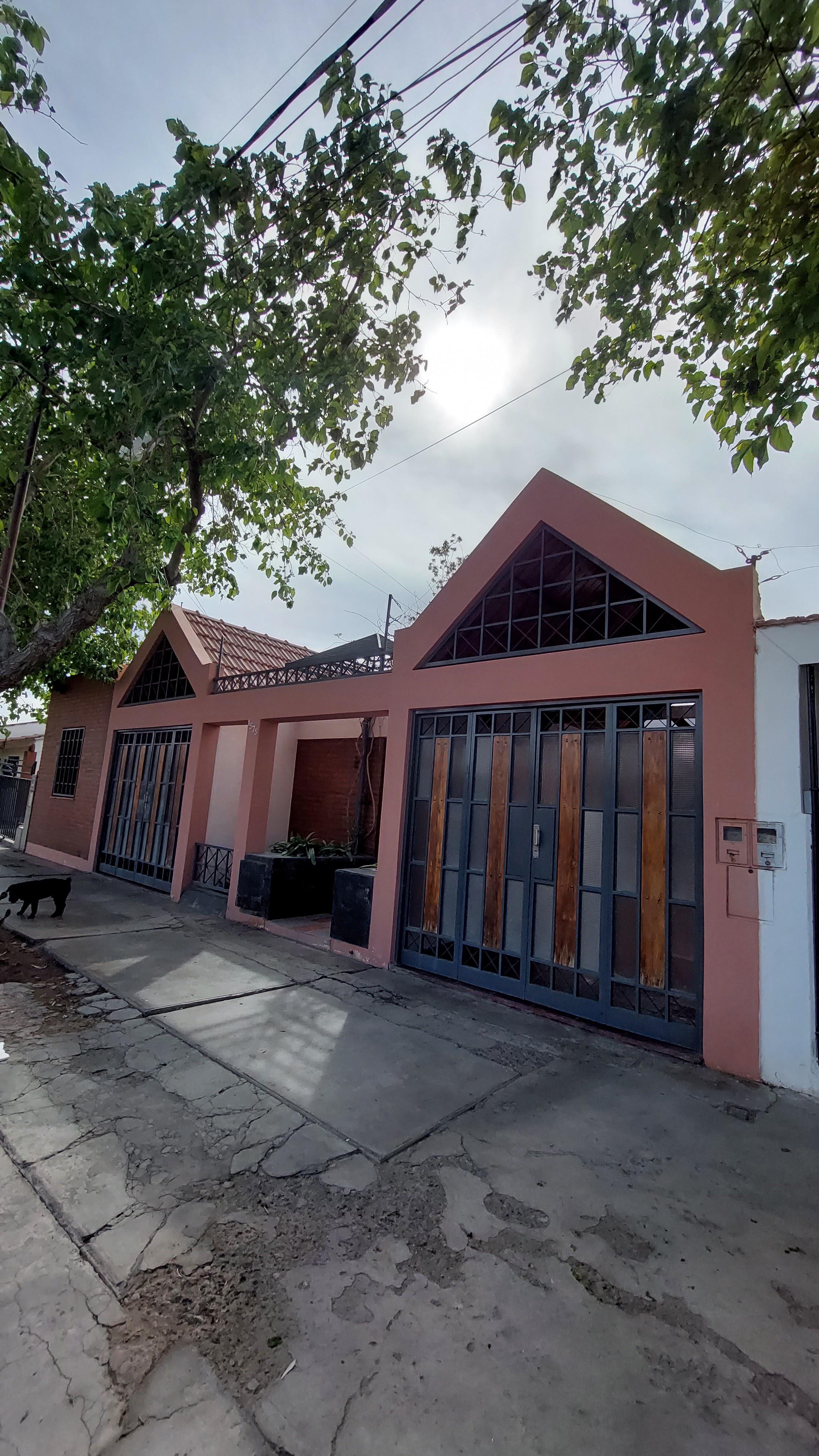 CASA 5 AMBIENTES QUINCHO APTO CRÉDITO COCHERA DOBLE BARRIO SMATA