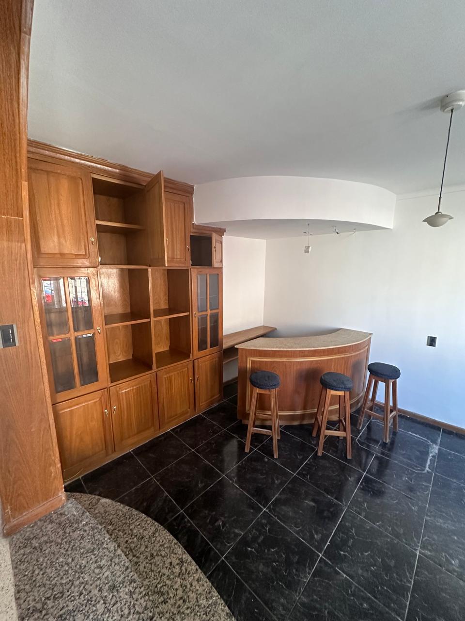 CASA EN VENTA CERCA DEL CENTRO CIVICO, AMBIENTES AMPLIOS - Foto 5