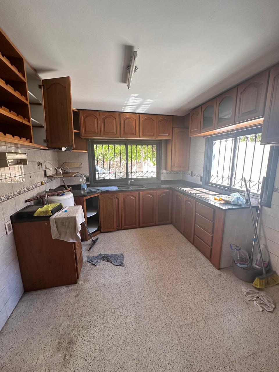 CASA EN VENTA CERCA DEL CENTRO CIVICO, AMBIENTES AMPLIOS - Foto 6