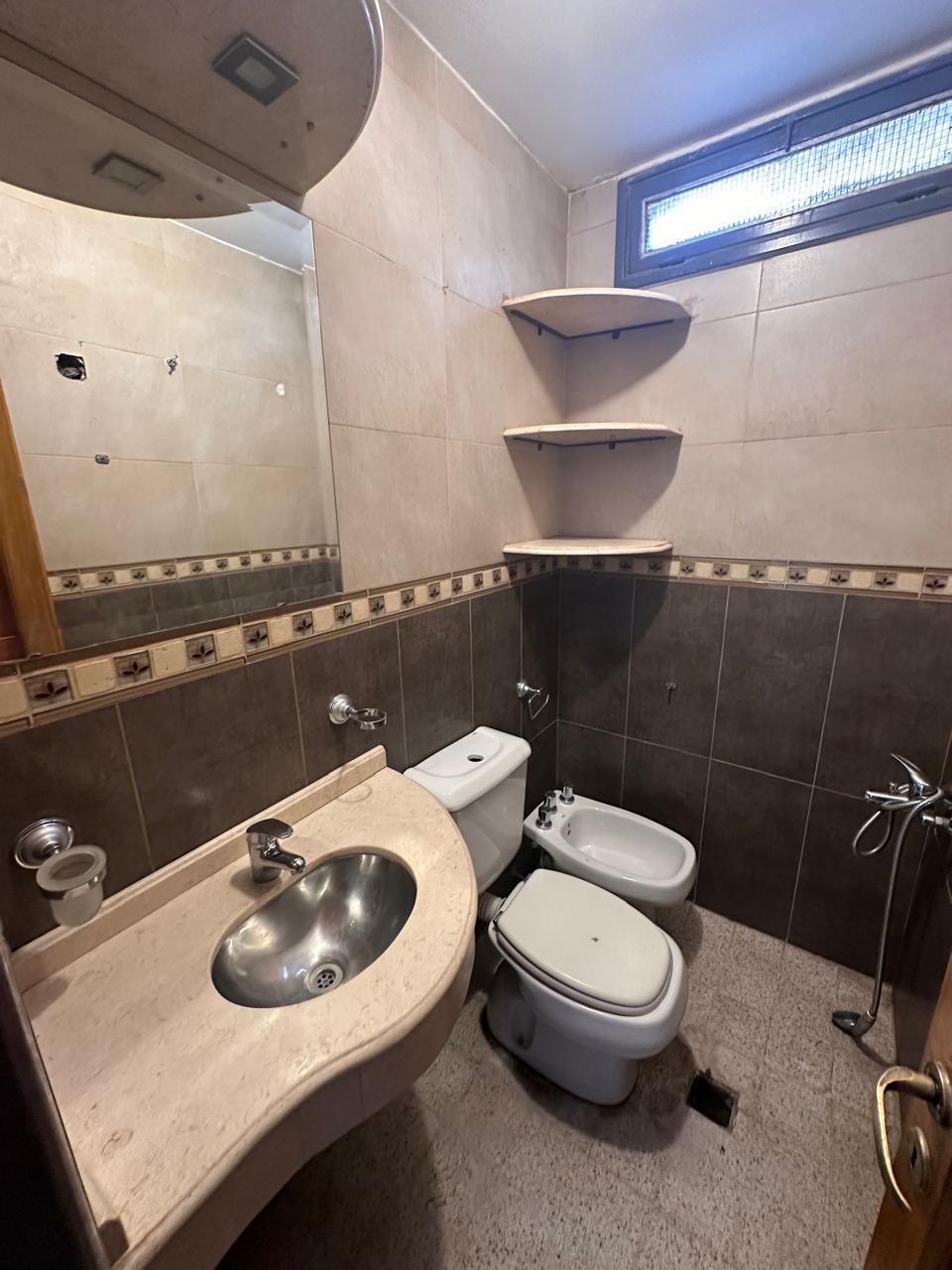 CASA EN VENTA CERCA DEL CENTRO CIVICO, AMBIENTES AMPLIOS - Foto 7