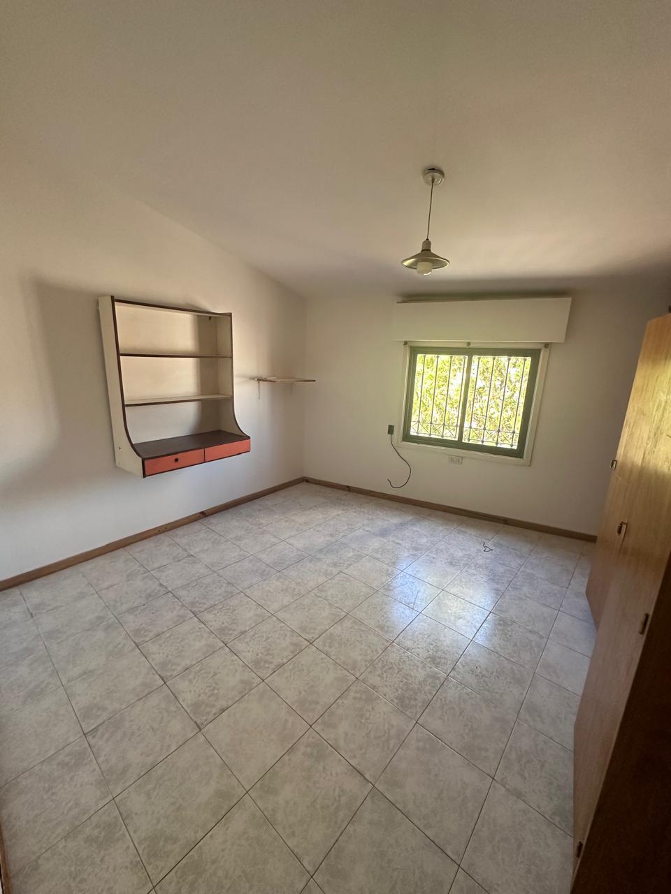 CASA EN VENTA CERCA DEL CENTRO CIVICO, AMBIENTES AMPLIOS - Foto 13
