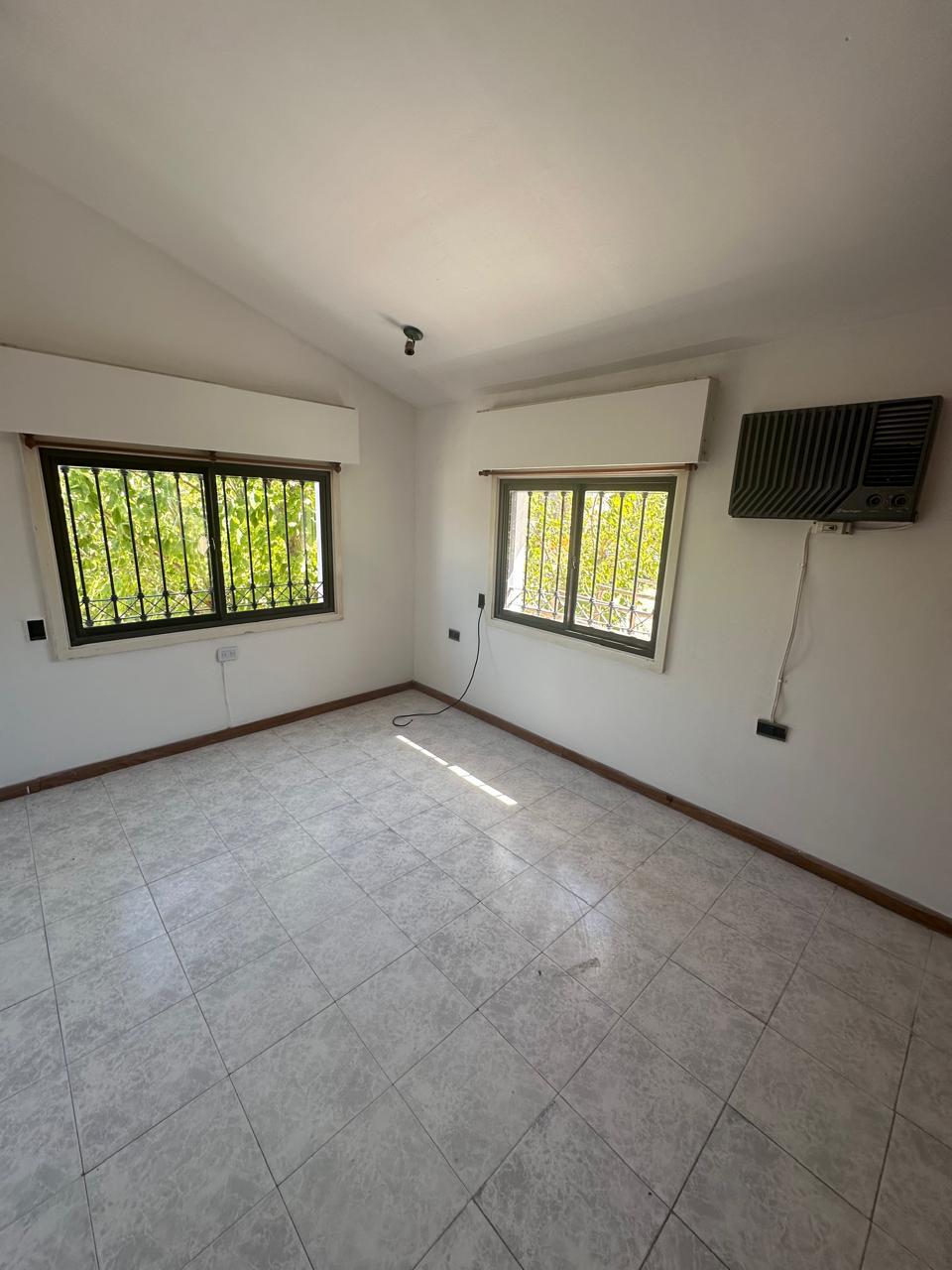 CASA EN VENTA CERCA DEL CENTRO CIVICO, AMBIENTES AMPLIOS - Foto 15