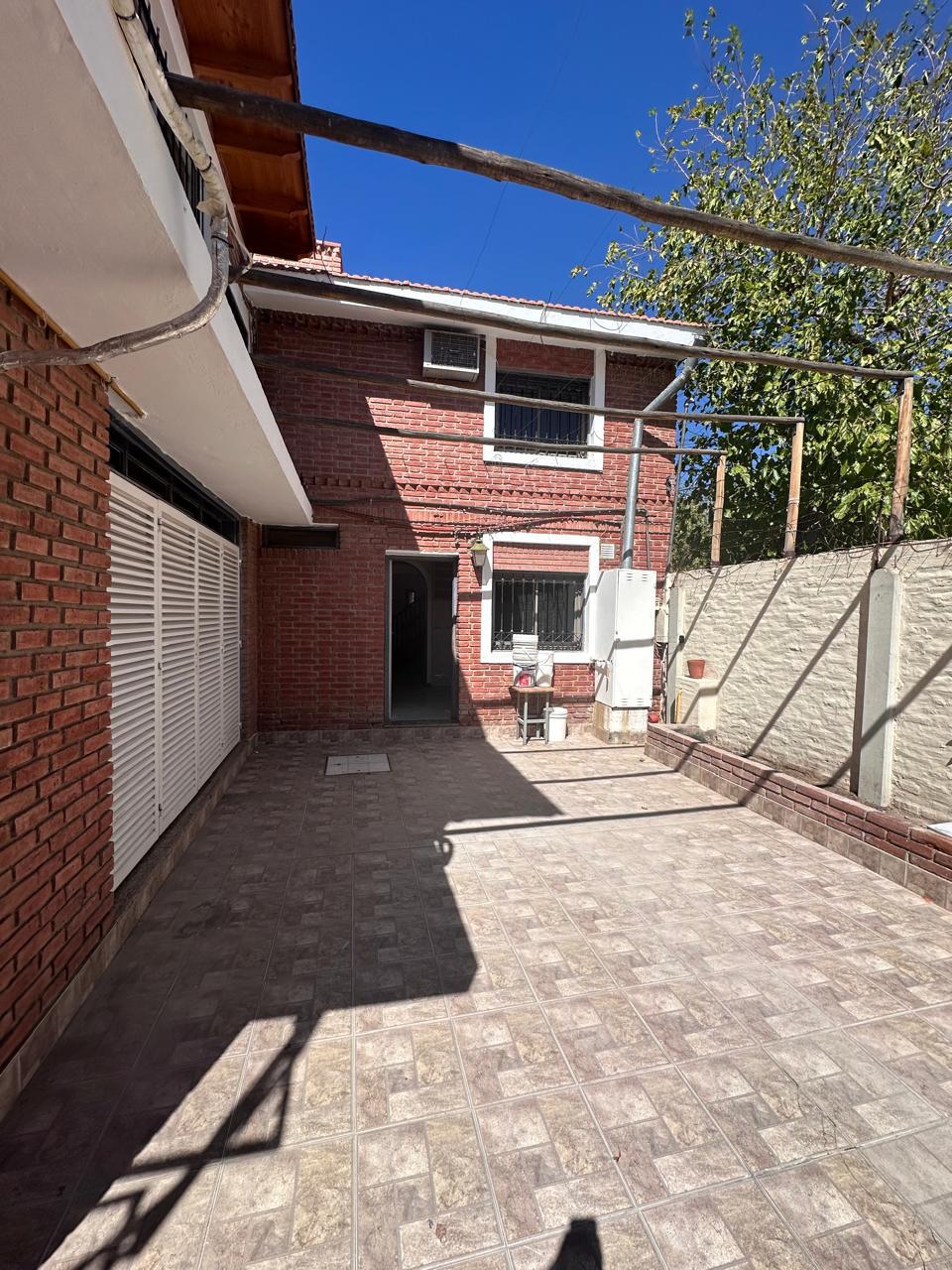 CASA EN VENTA CERCA DEL CENTRO CIVICO, AMBIENTES AMPLIOS - Foto 17