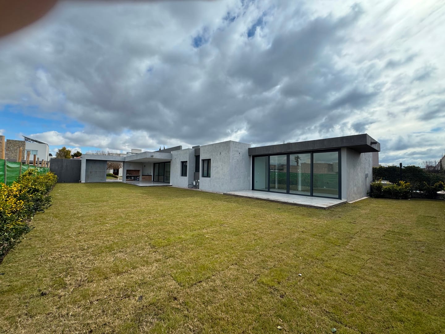 VENTA CASA EN RIVADAVIA SAN JUAN 5 AMBIENTES COCHERA DOBLE - Foto 3