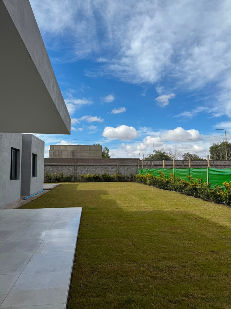 VENTA CASA EN RIVADAVIA SAN JUAN 5 AMBIENTES COCHERA DOBLE - Foto 7