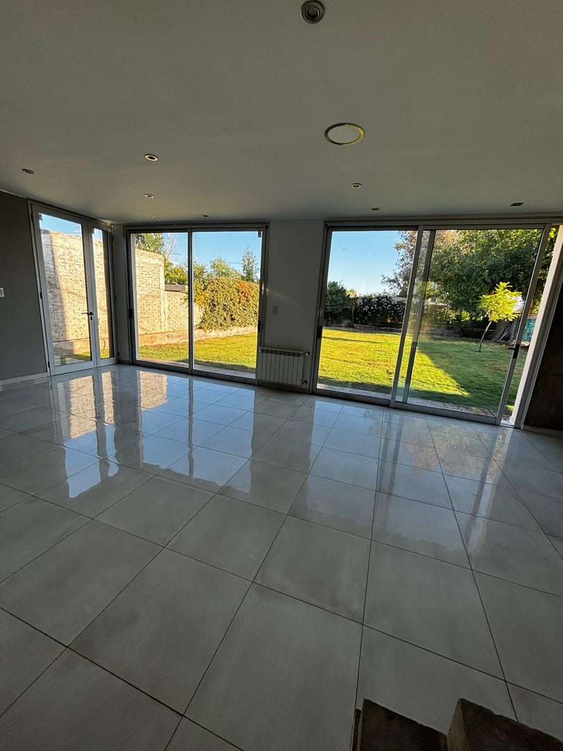 ALQUILER CASA EN SANTA LUCIA BARRIO PRIVADO PILETA 3 DORMITORIOS - Foto 4