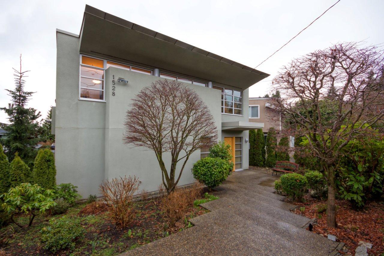 1528 Mathers