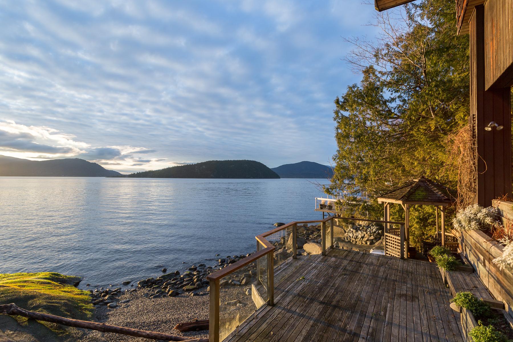 11 Strachan Point Rd