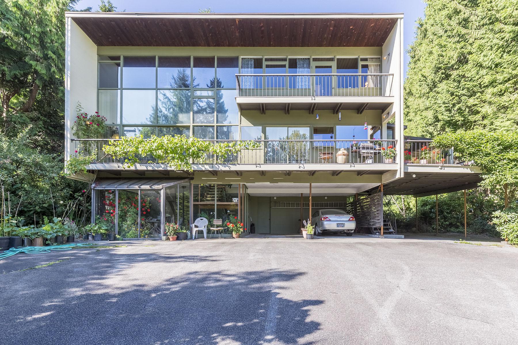 925 Highland Dr