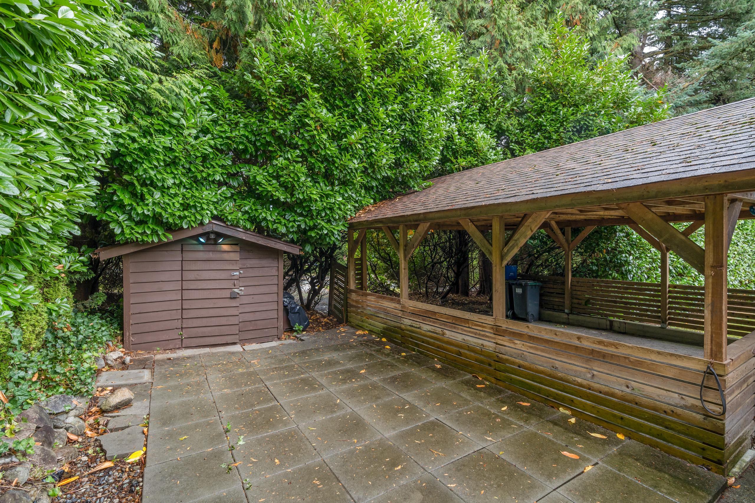 993 Friar Crescent, North Vancouver listing image