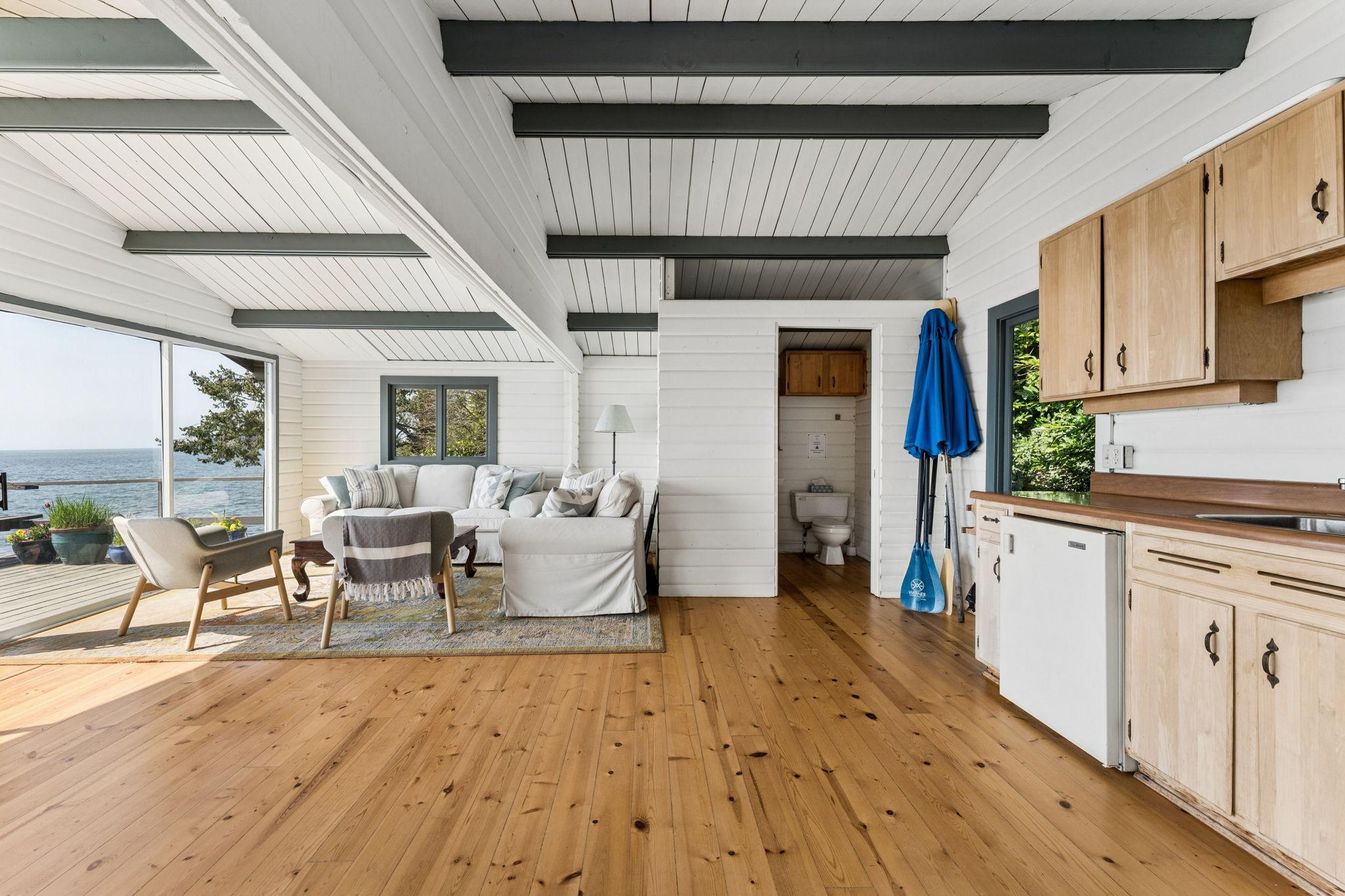 6054 Gleneagles Drive, West Vancouver listing image