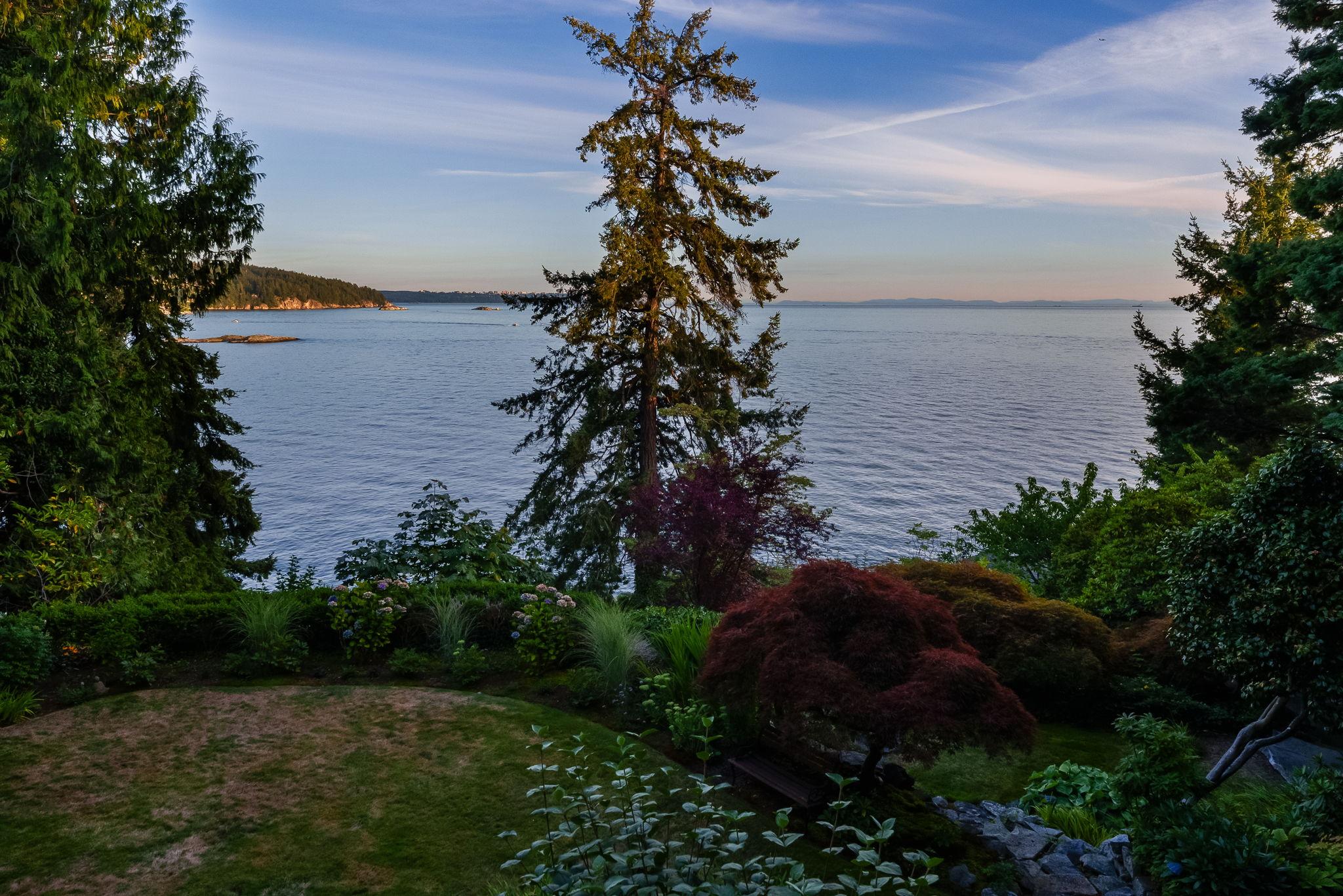 6054 Gleneagles Drive, West Vancouver listing image