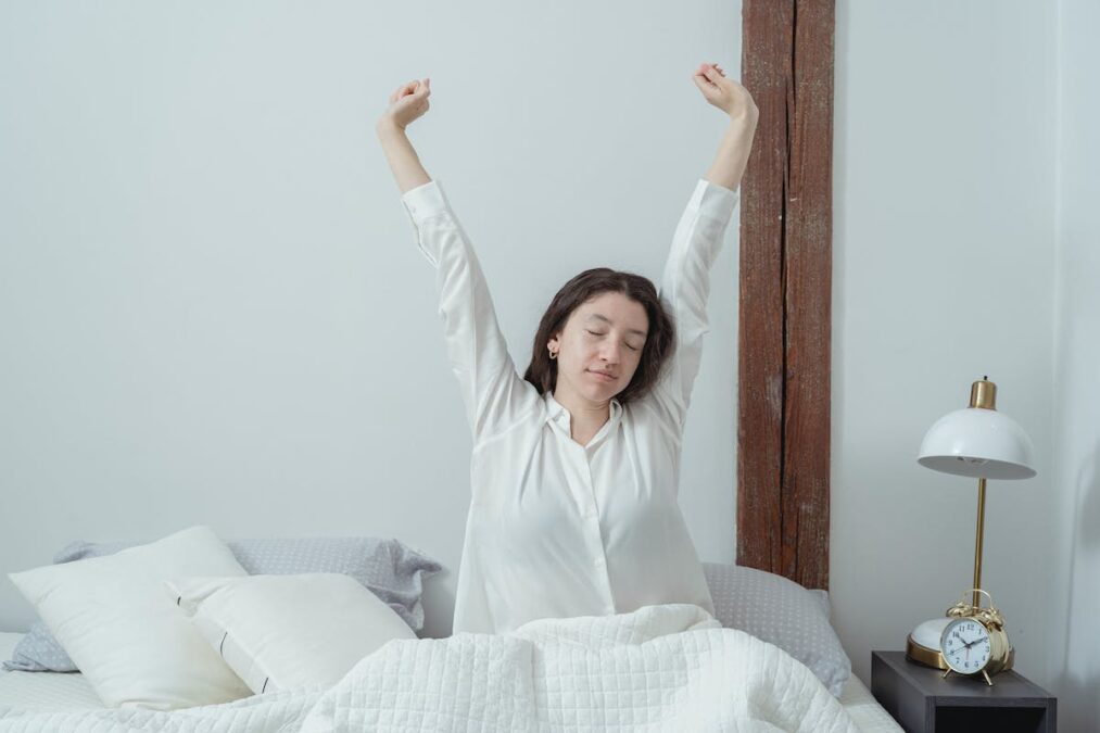 If you’re hoping to adjust to the time change this weekend, here’s what sleep experts recommend to help you feel better