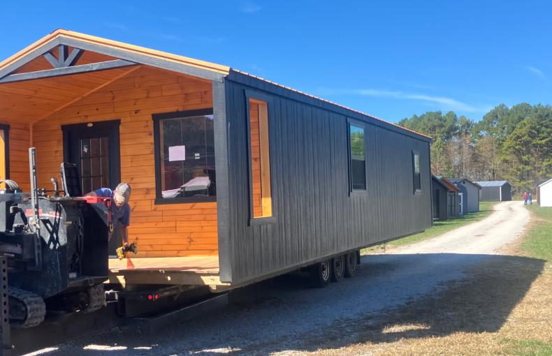 16 X 40 Compass Series Modern Cabin