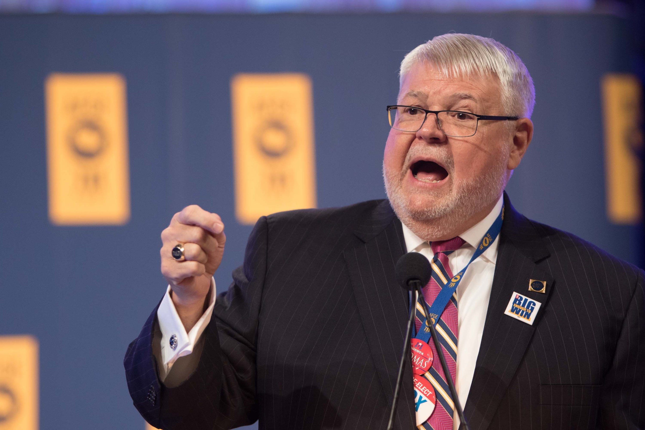 AFGE: Trump’s Governmentwide Review Must Include Billions in Wasteful Contractor Spending