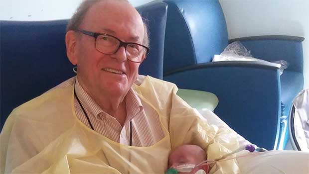 Meet the ‘ICU Grandpa’ Who Became a Viral Darling