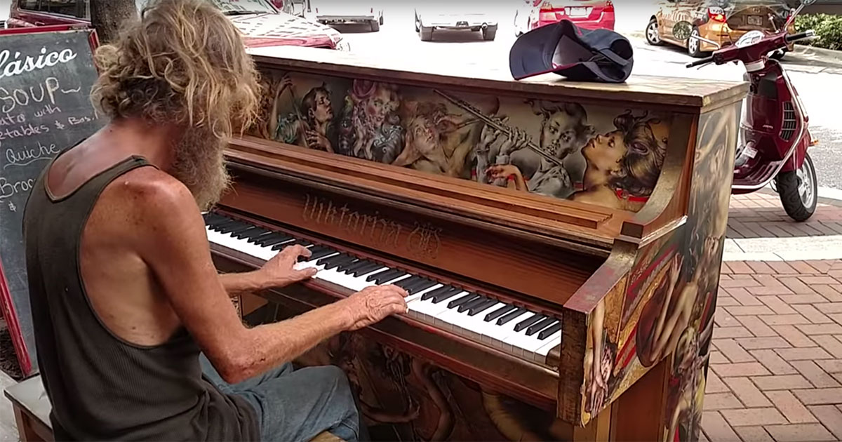 Homeless Man’s Life Completely Turns Around After Video of Playing Piano Goes Viral