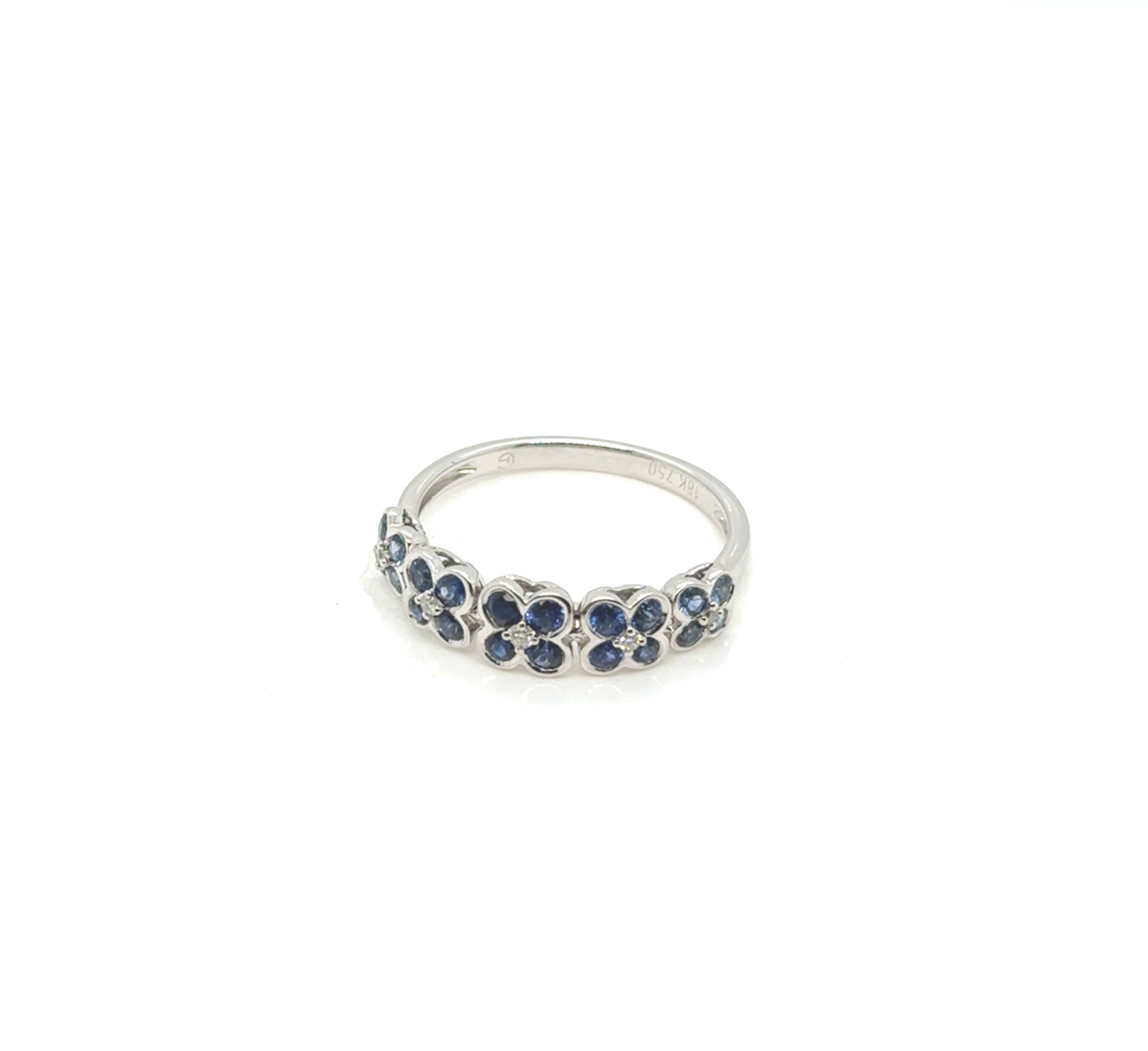 18kt White Gold Ring With Blue Flower Sapphires., image 4 of 10