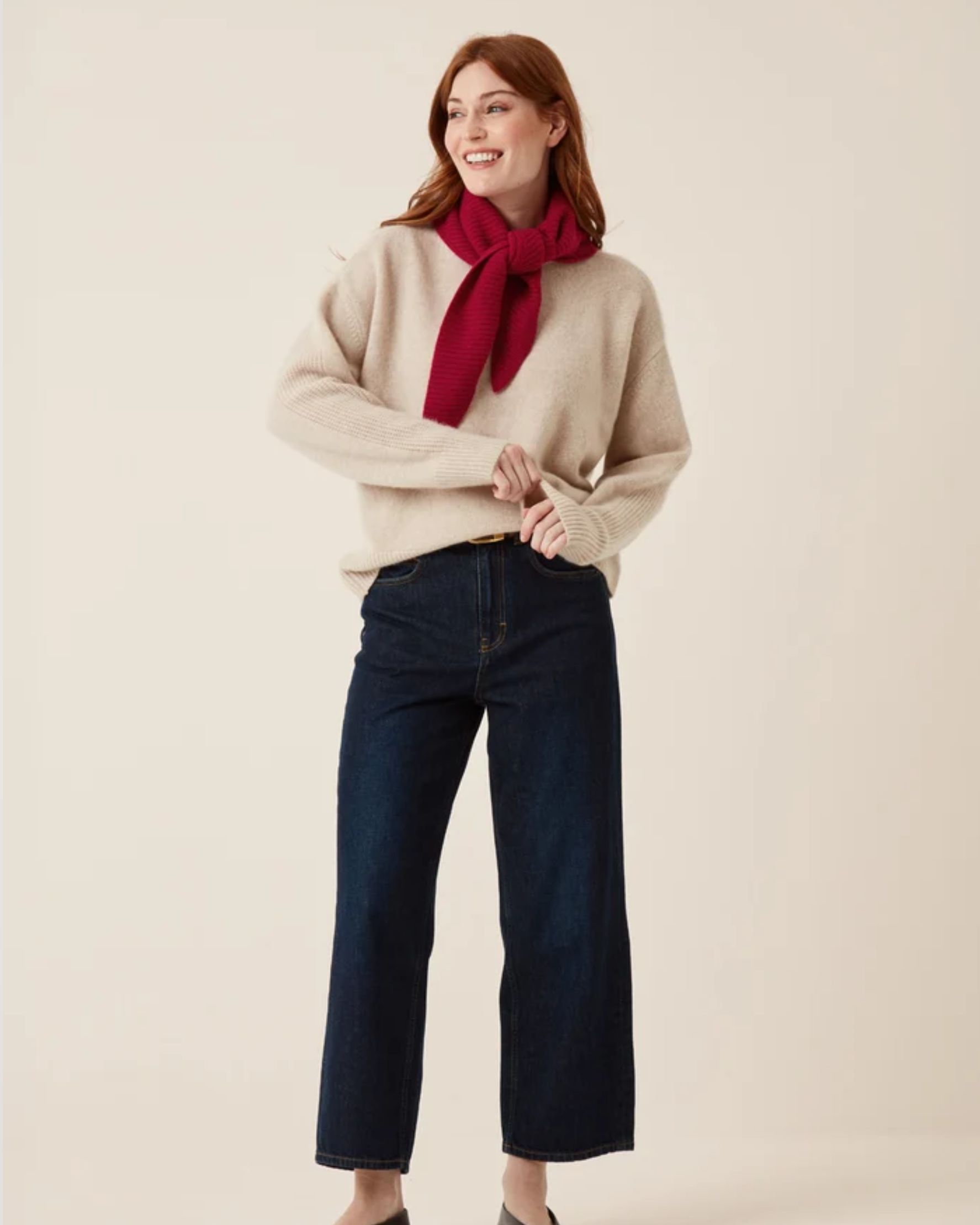 Cashmere Longline Crew Neck Sweater in Wheat