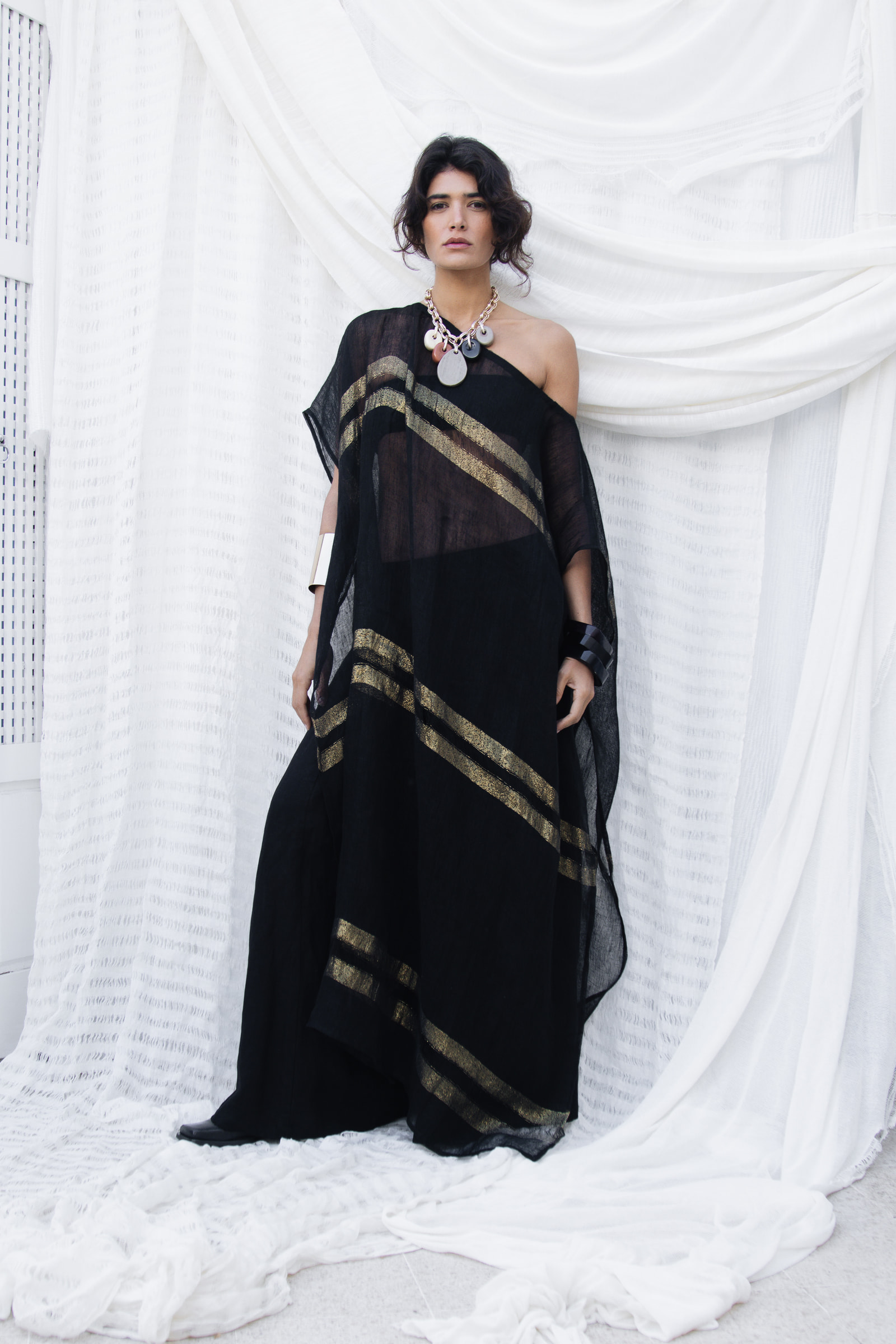 Athena Kaftan Black Black - alternate view