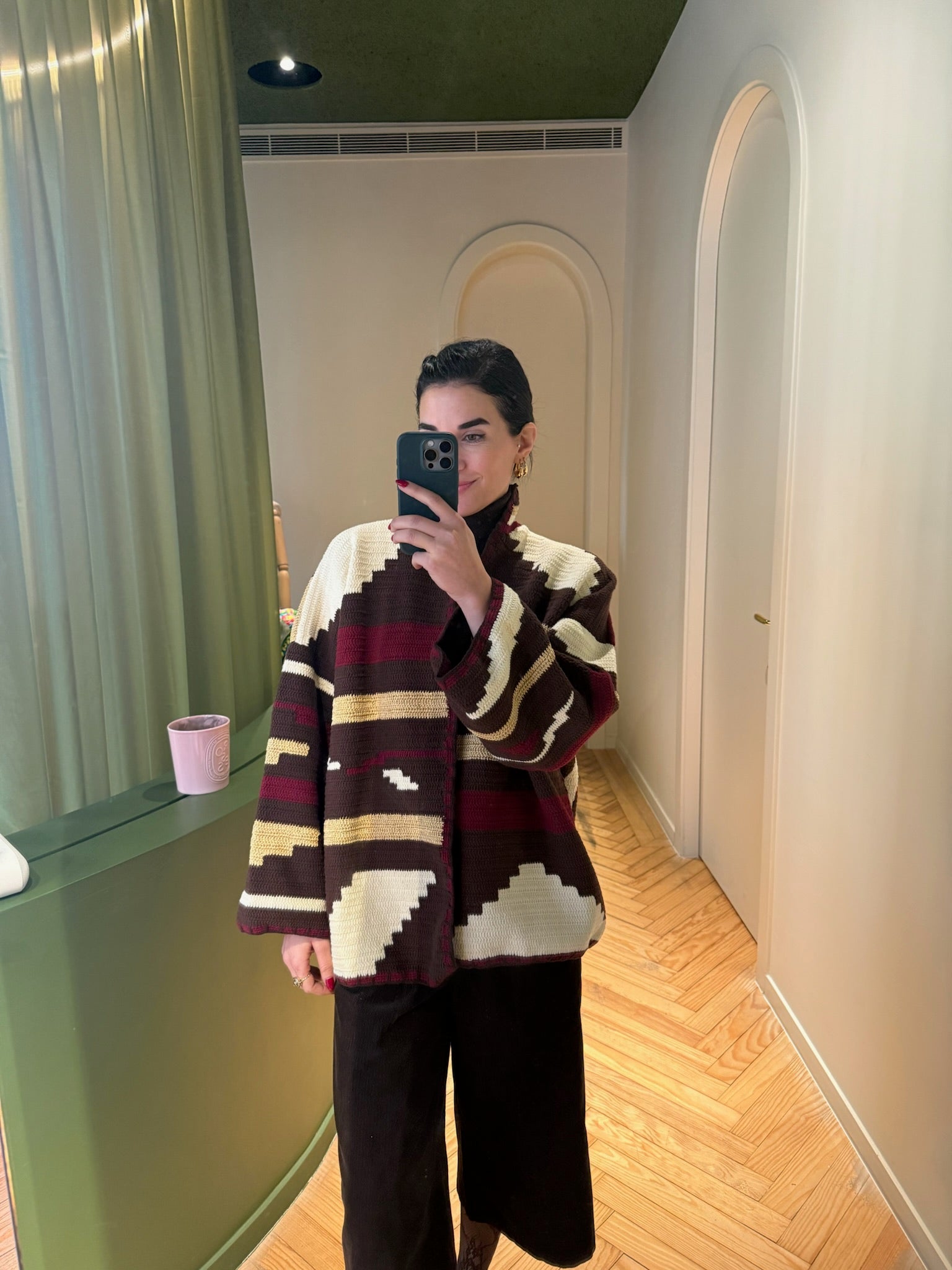 Brown / Burgundy