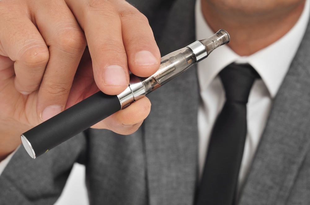 Why Make the Switch: The Benefits of E-Cigarettes