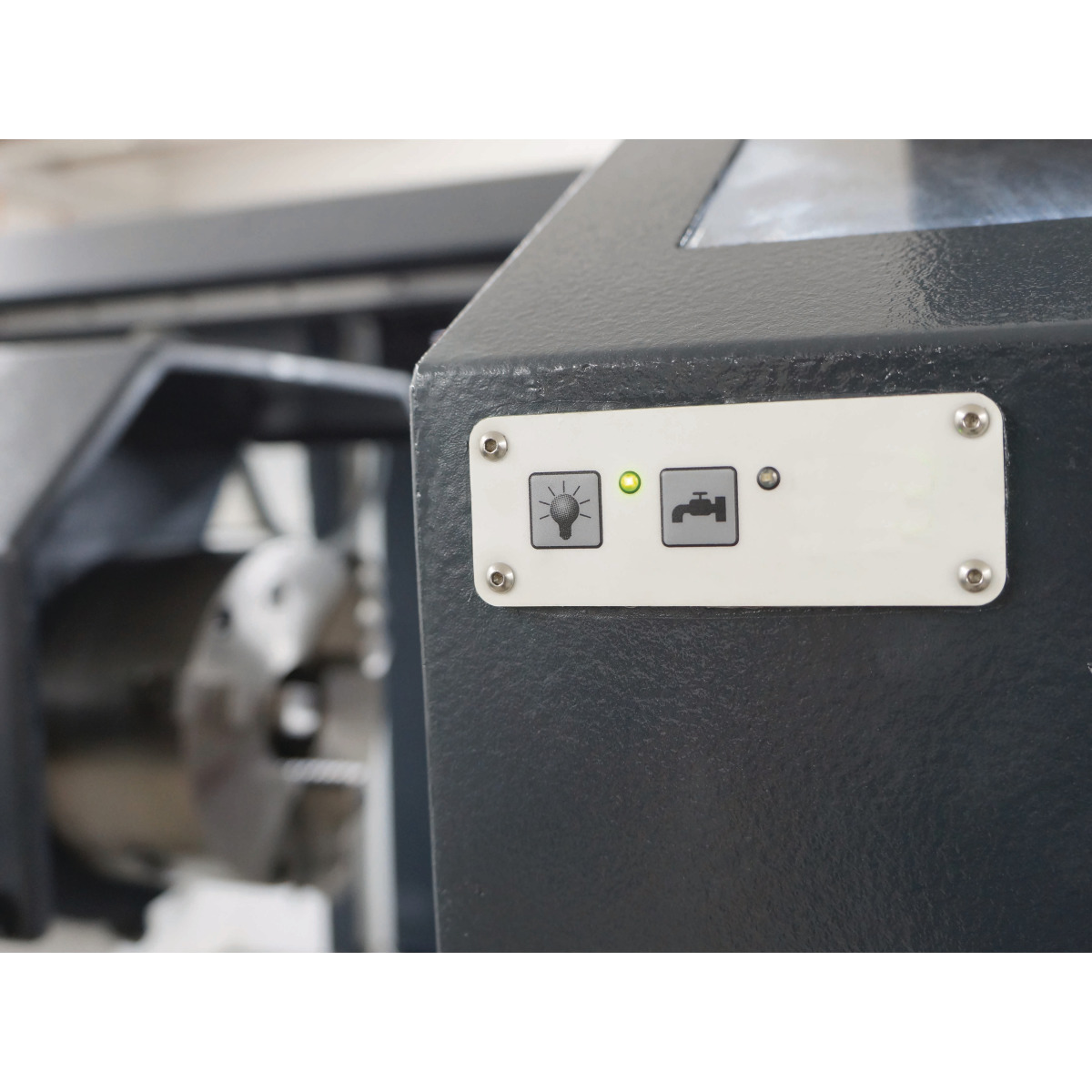 Torno de precision y centro de torneado Optimum OPTIturn TZ 4V - vista 3