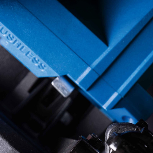 Sierra Circular Inalámbrica Brushless 20V Scheppach - 6 1/2" — primer plano