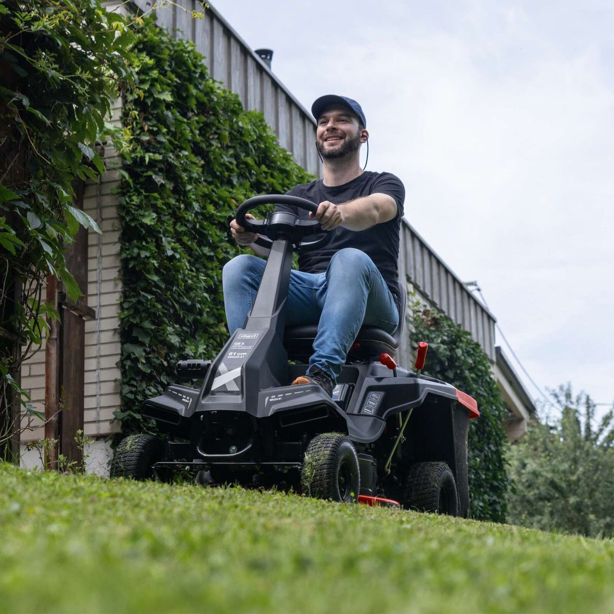 Tractor Corta Pasto 6HP Scheppach - Cortacésped Profesional — vista lateral