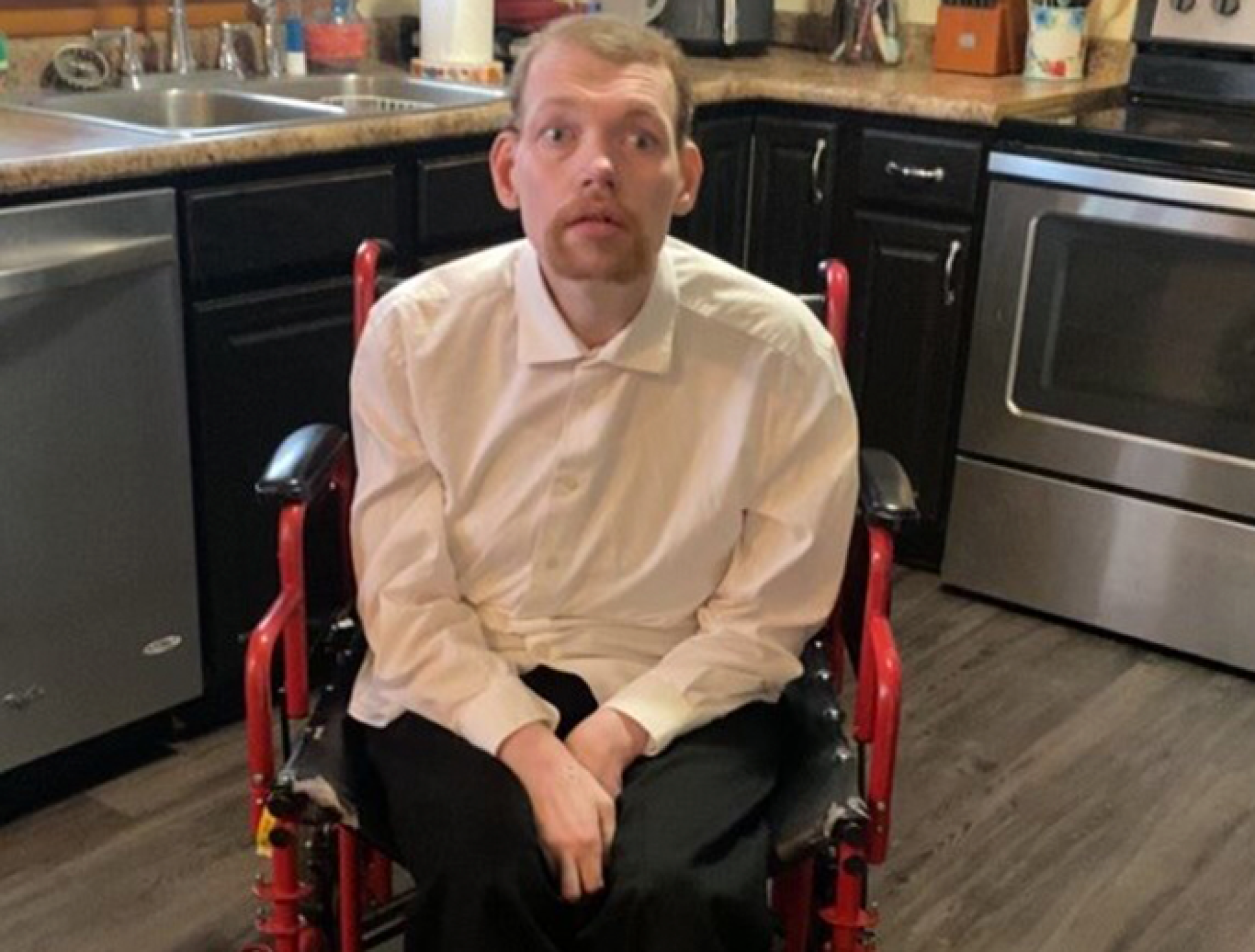 Merakey Participant Attends Night to Shine Prom