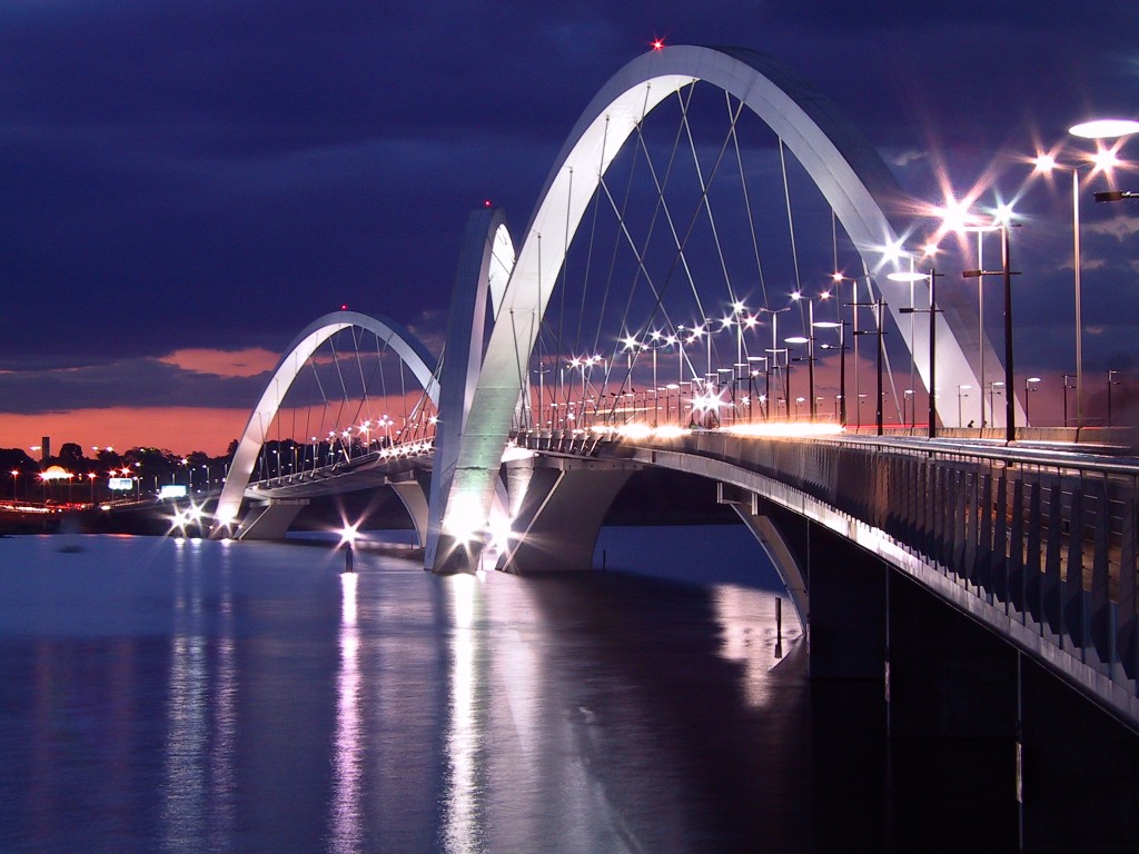Ponte_JK_Brasília_Brazil.jpg