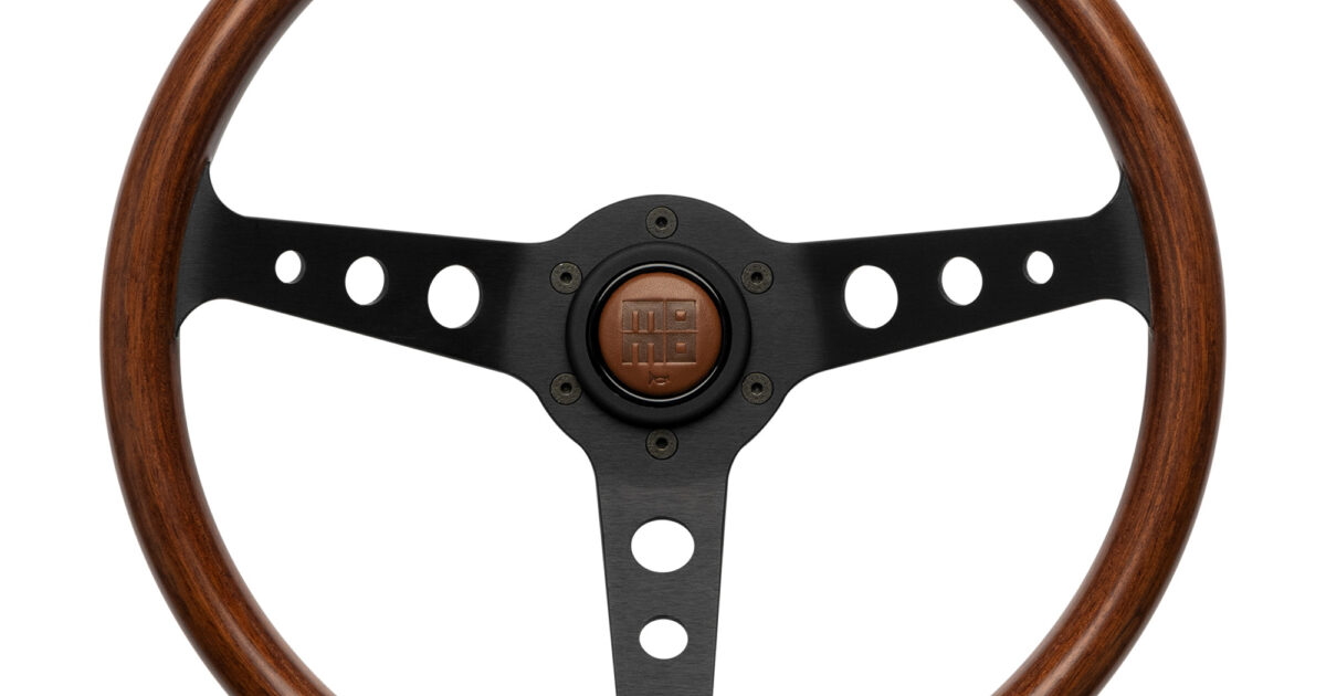 MOD. 07 Wood | MOMO Motorsport