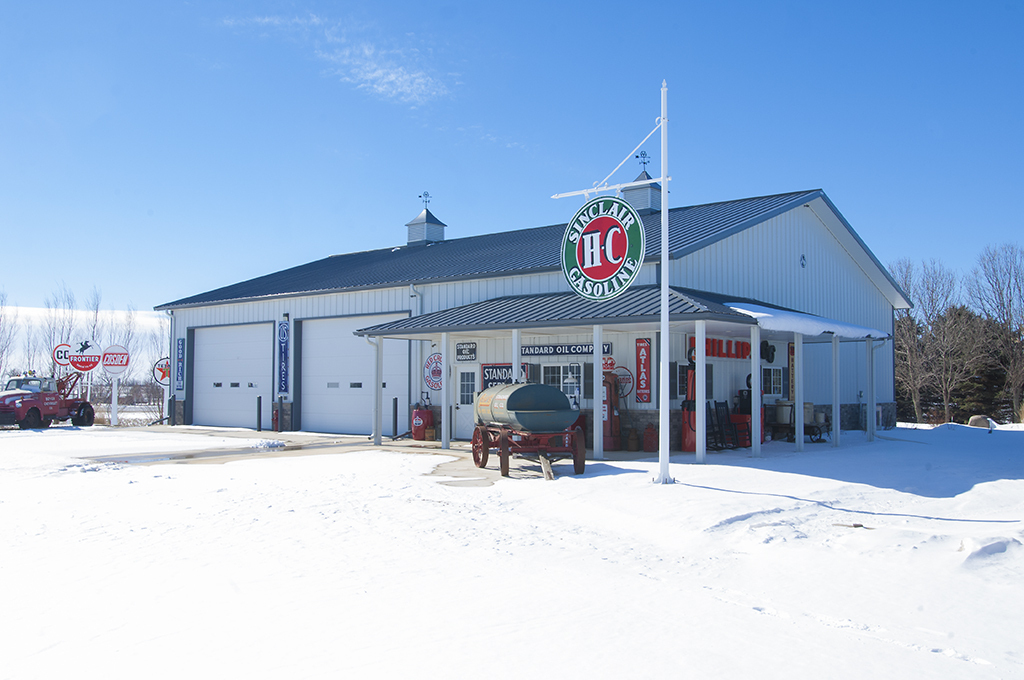 Rex & Kelly's Hobby Garage