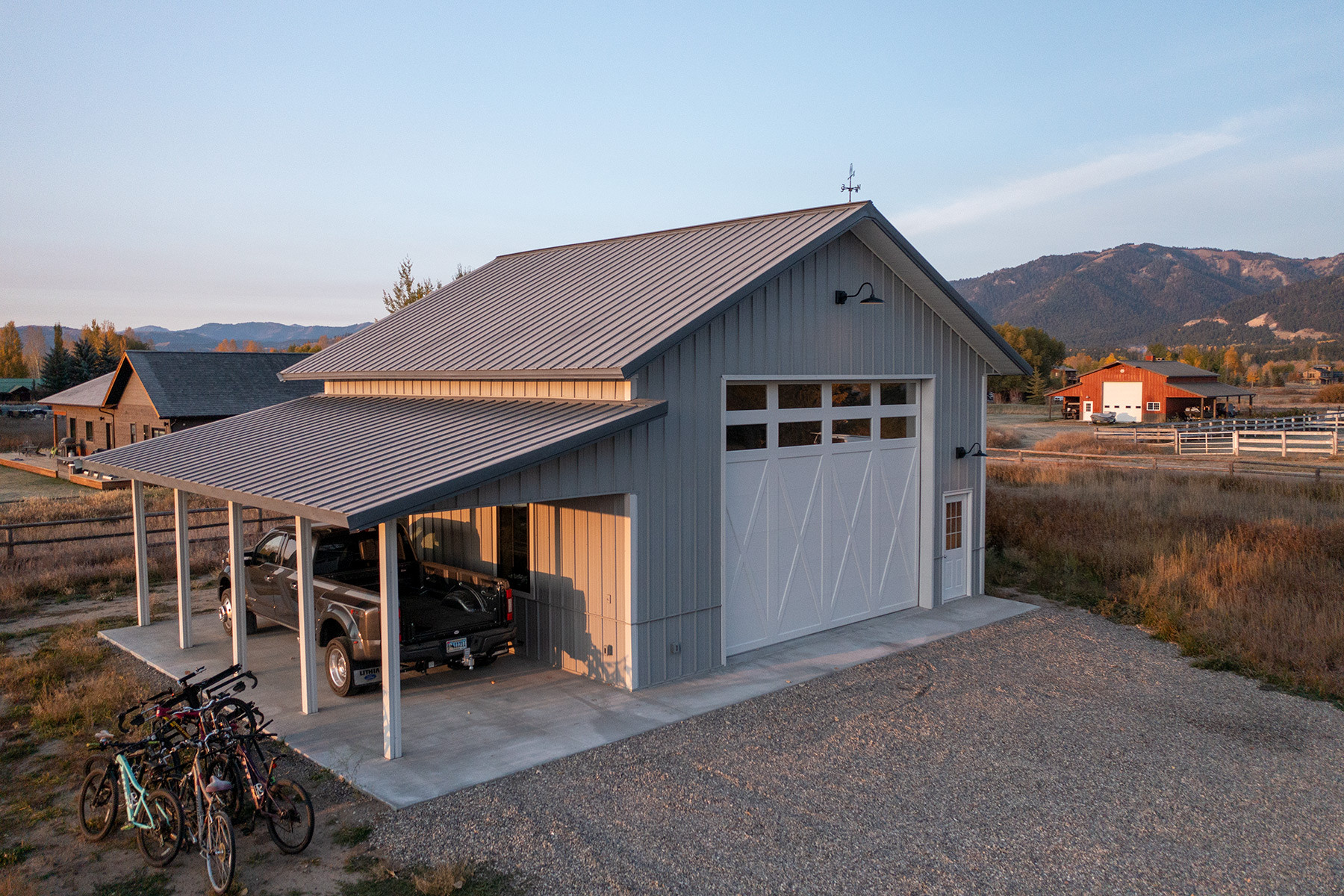 Indigo Lakes RV Garage | Sullivan Residential Construction, image size:1800x1200