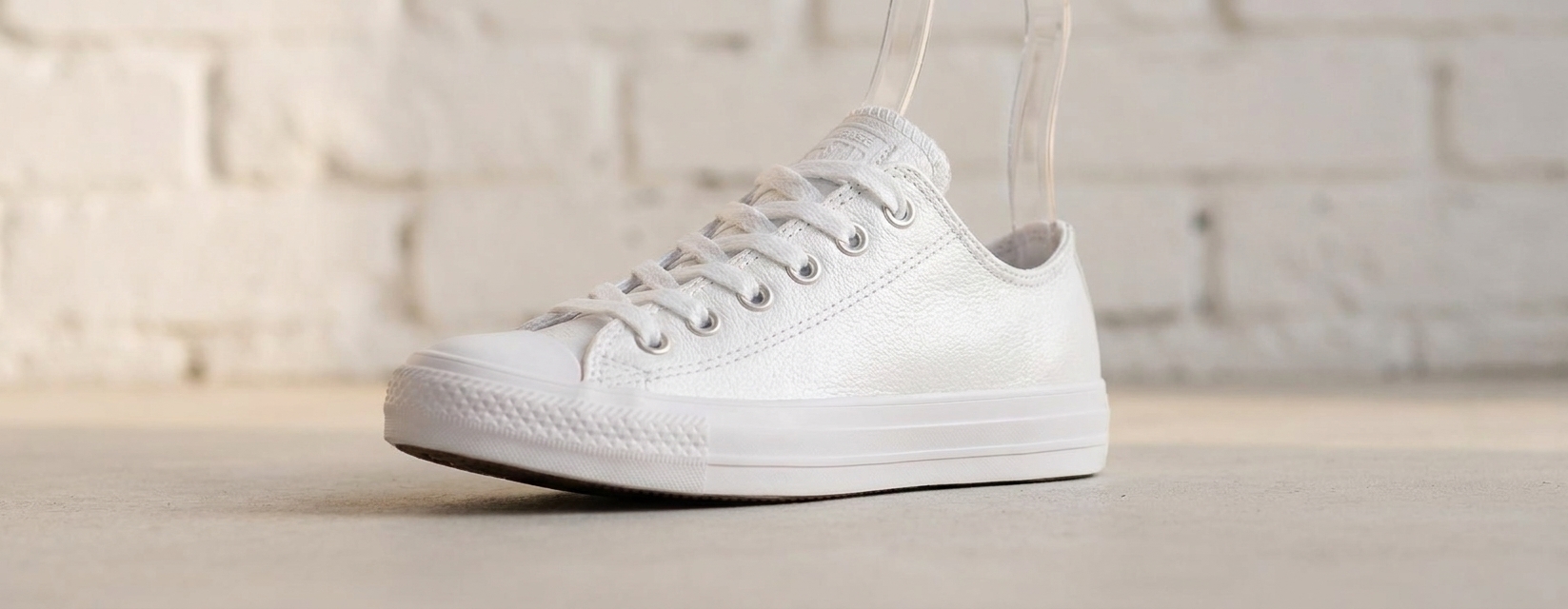 Converse Kid’s Chuck Taylor All Star Ox Leather Shiny Sneakers White